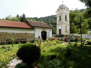 Църква "Света Петка" - Брезник — Брезник