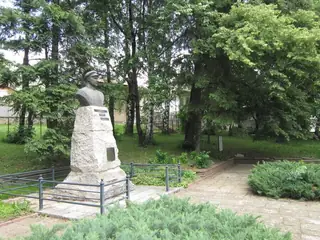 Паметник на Стефан Минев - с.Антон — Антон