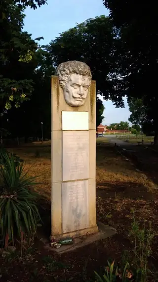 Паметник на Александър Стамболийски - с.Могила — Могила
