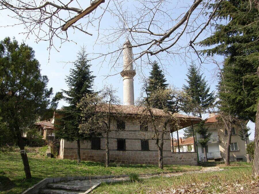 Джамия "Хаджи Хюсейн" - Белоградик