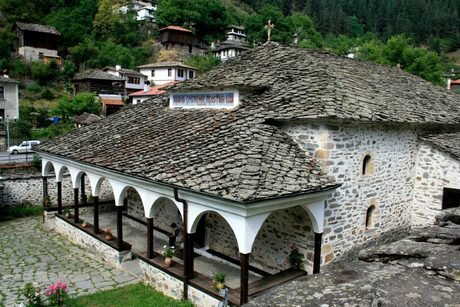 Църква "Успение Богородично" - Широка лъка