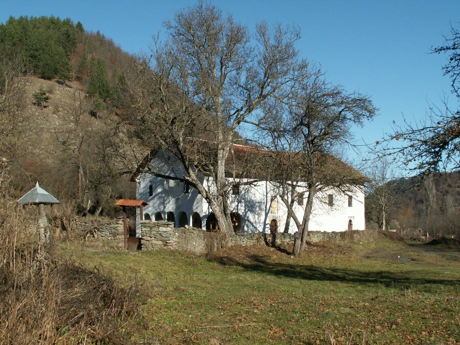 Възрожденска църква "Свети Георги" - Ломница
