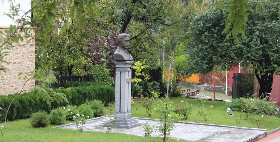 Паметник на Васил Левски - Дряново