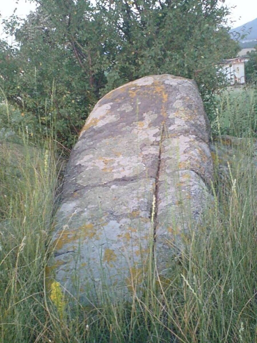 Мегалити "Лечебните скали" - Скалица