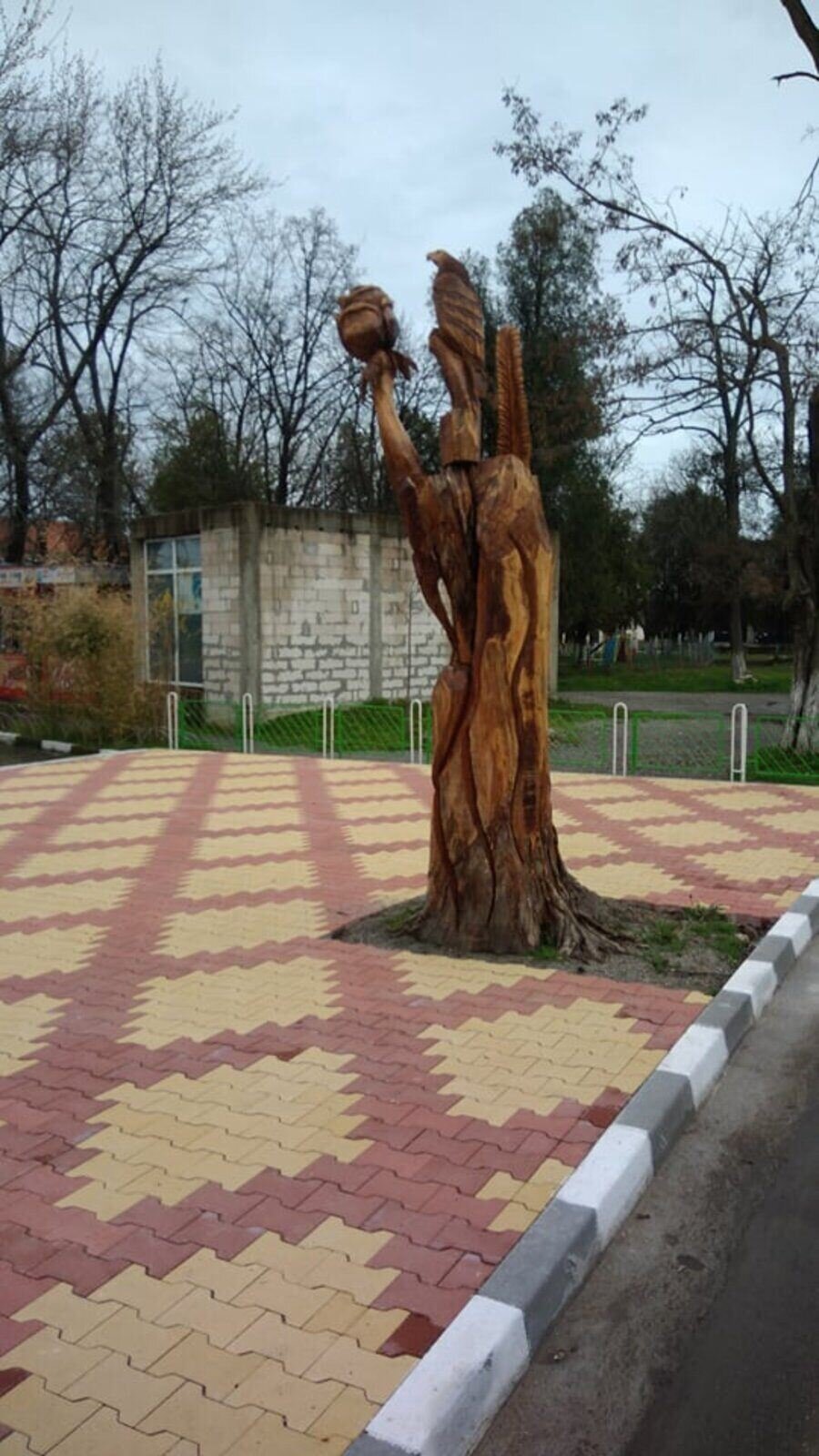 Дървена композиция - с.Съдиево