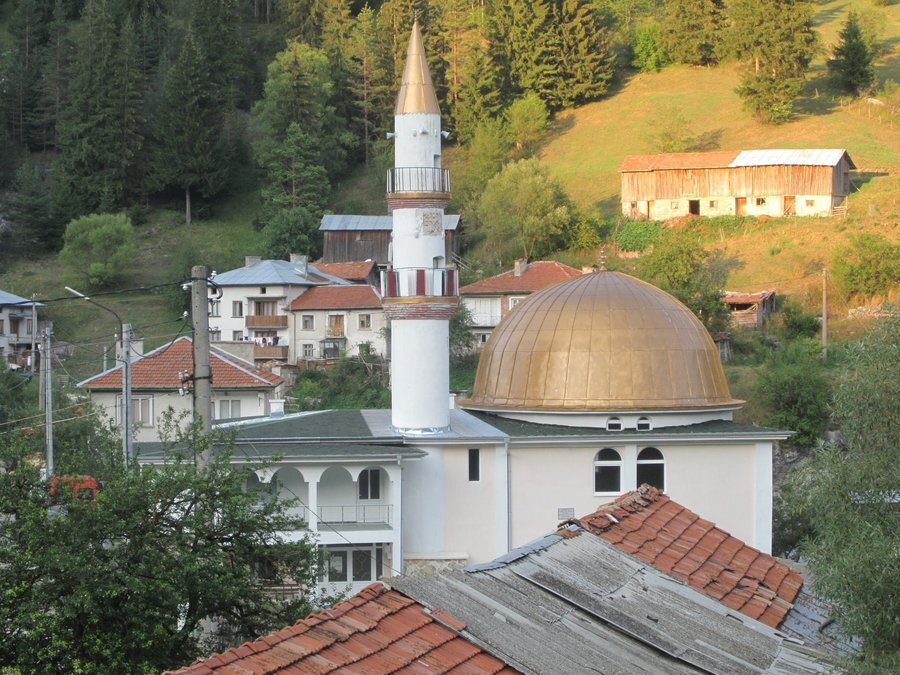 Джамия - Триград