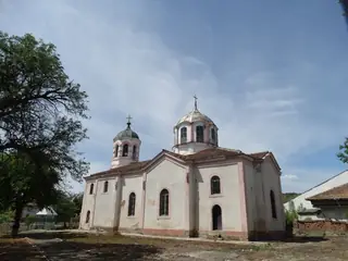 Храм "Свети Архангел Михаил" - с. Крушовене — Крушовене