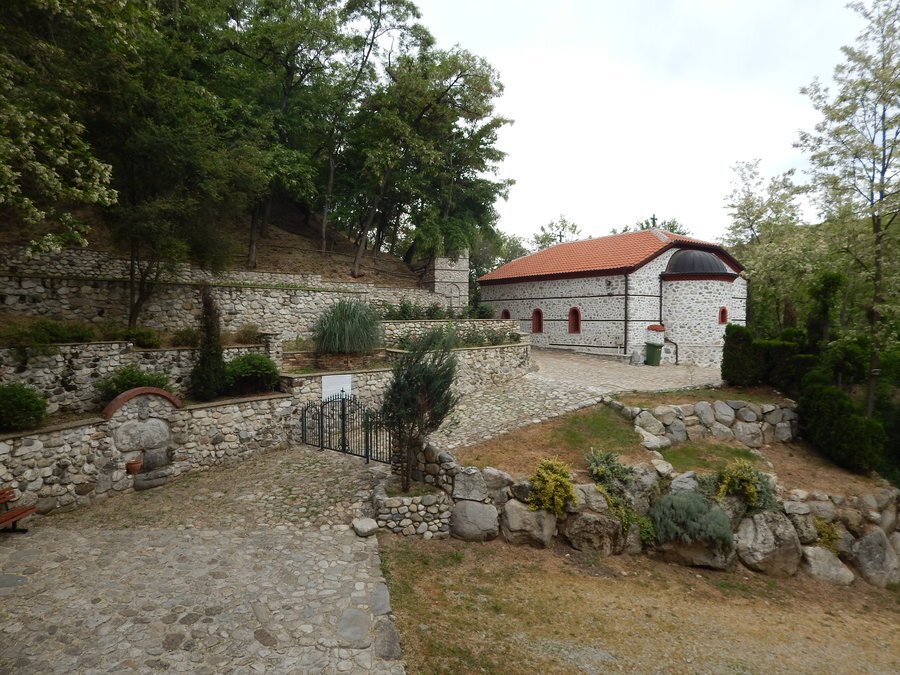 Църква "Св. Петка Параскева" - Мелник