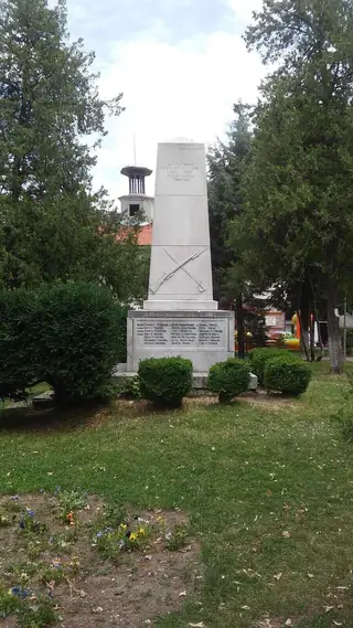 Паметник на загиналите за национално обединение - Куклен — Куклен