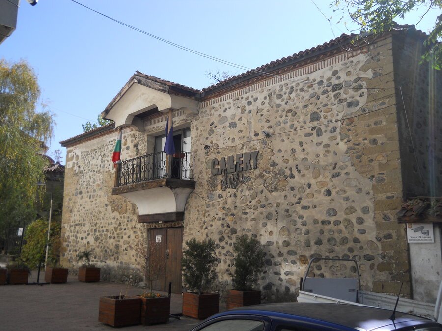 Общинска художествена галерия "Околийска къща" - Дупница