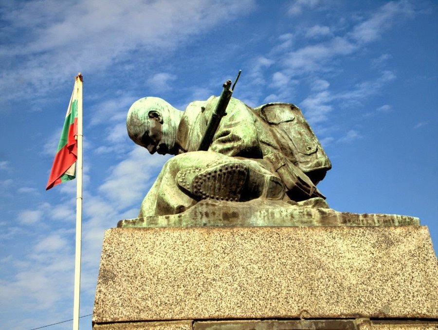 Паметник на Скърбящия войн - Видин