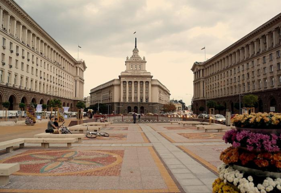 Площад "Независимост" - София