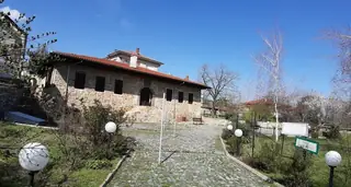 Комплекс "Свети Николско училище" - Свищов — Свищов