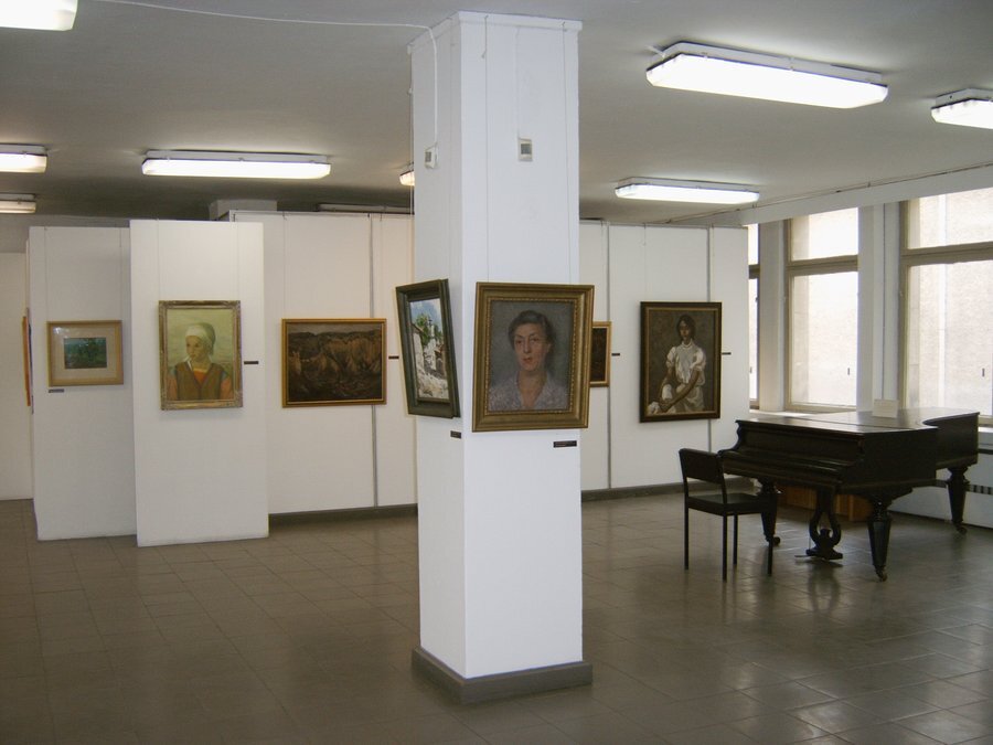 Художествена галерия "Елена Карамихайлова" - Шумен