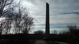 Паметник на септемврийското въстание - Нова Загора — Нова Загора