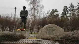 Паметник на Васил Левски - Стрелча — Стрелча