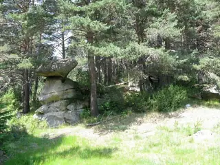 Скално образувание "Каменната манатарка" — Ракитово