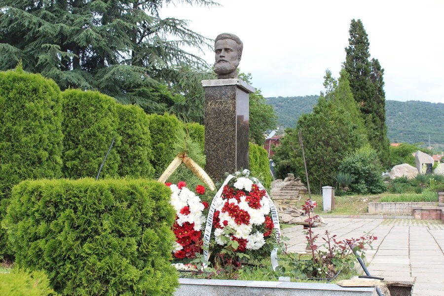 Паметник на Христо Ботев - Симитли