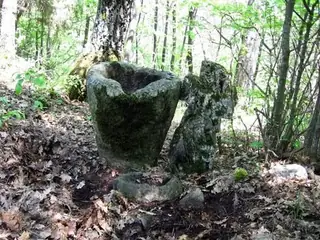 Средновековен манастир -  Църварица — Църварица
