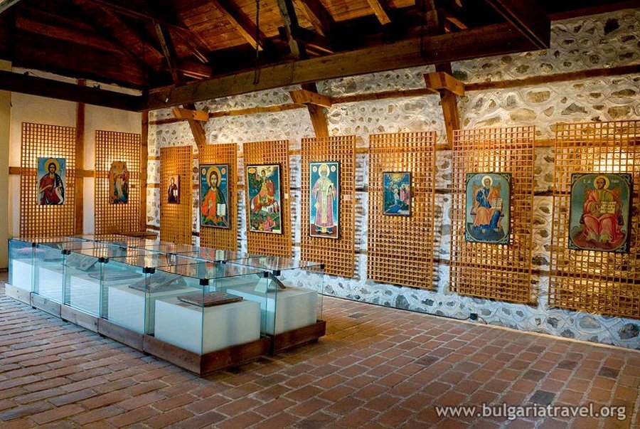 Постоянна иконна изложба "Банска художествена школа" - Банско