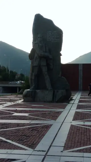 Паметник на Съби Димитров - Сливен — Сливен