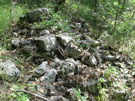 Средновековен манастир в м. "Манастиро" - Земен