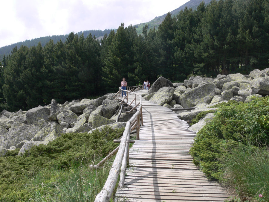 Скален феномен "Златните мостове"