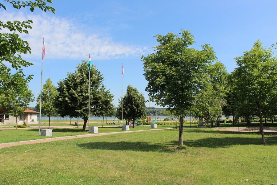 Крайдунавска градска градина - Лом