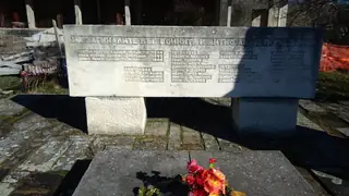 Паметник на загиналите в антифашистката борба и войните - Калчево — Калчево