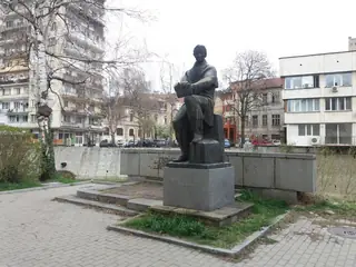 Паметник на Юрий Венелин - Габрово — Габрово