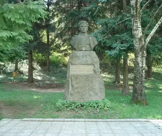 Паметник на Асен Балкански — Чупрене